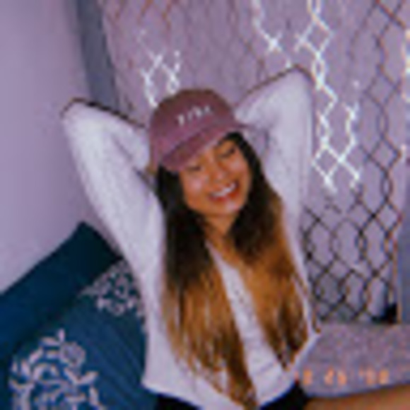 Meet your Posher, Celeste - Picture 1 of 1